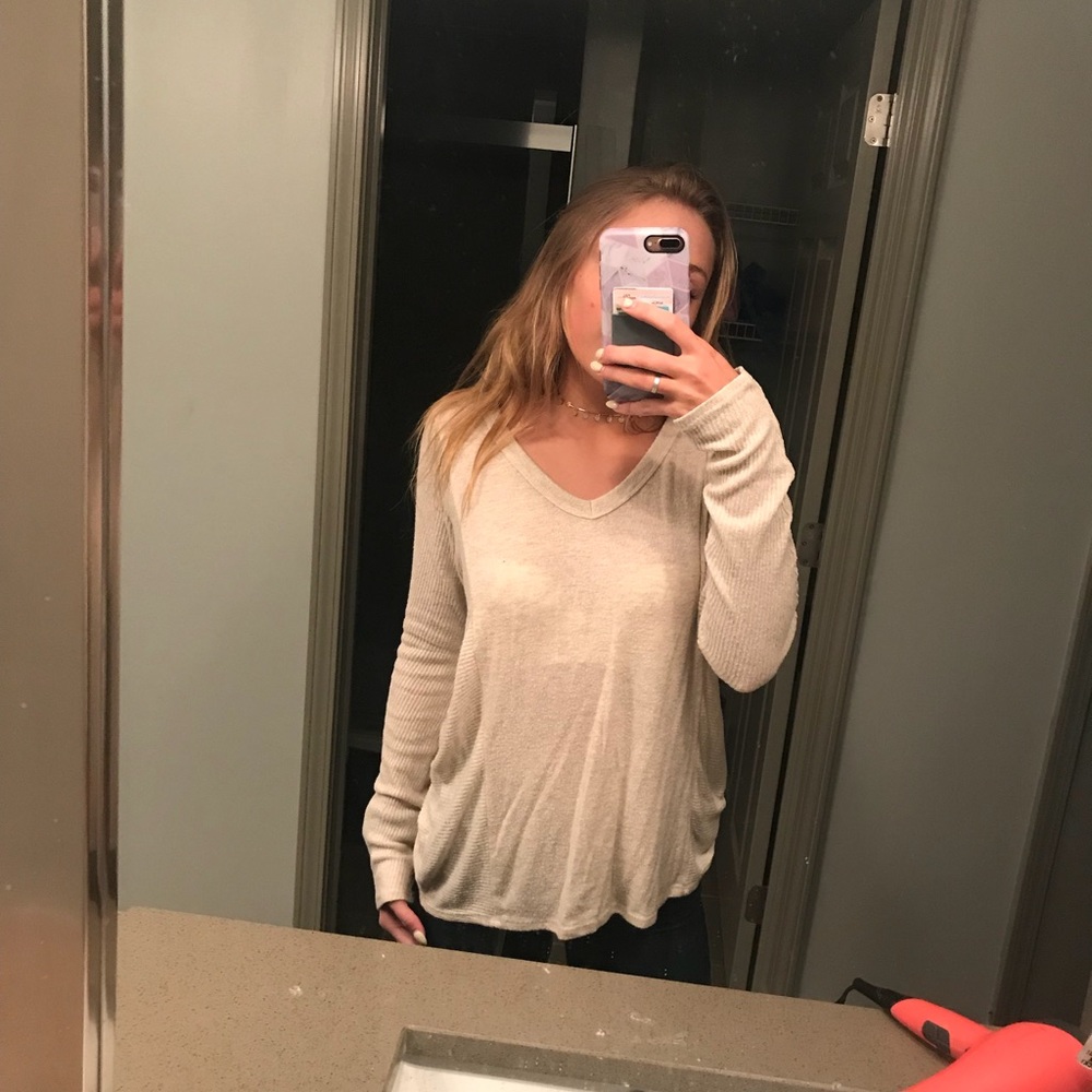 cream color v-neck sweater from francesca’s